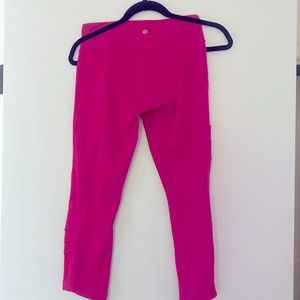 lululemon cropped pink women’s leggings